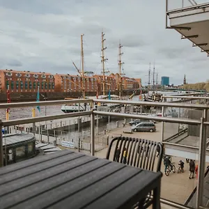 Moderne Mit Weserblick Und Uferpromenade Apartment Bremen